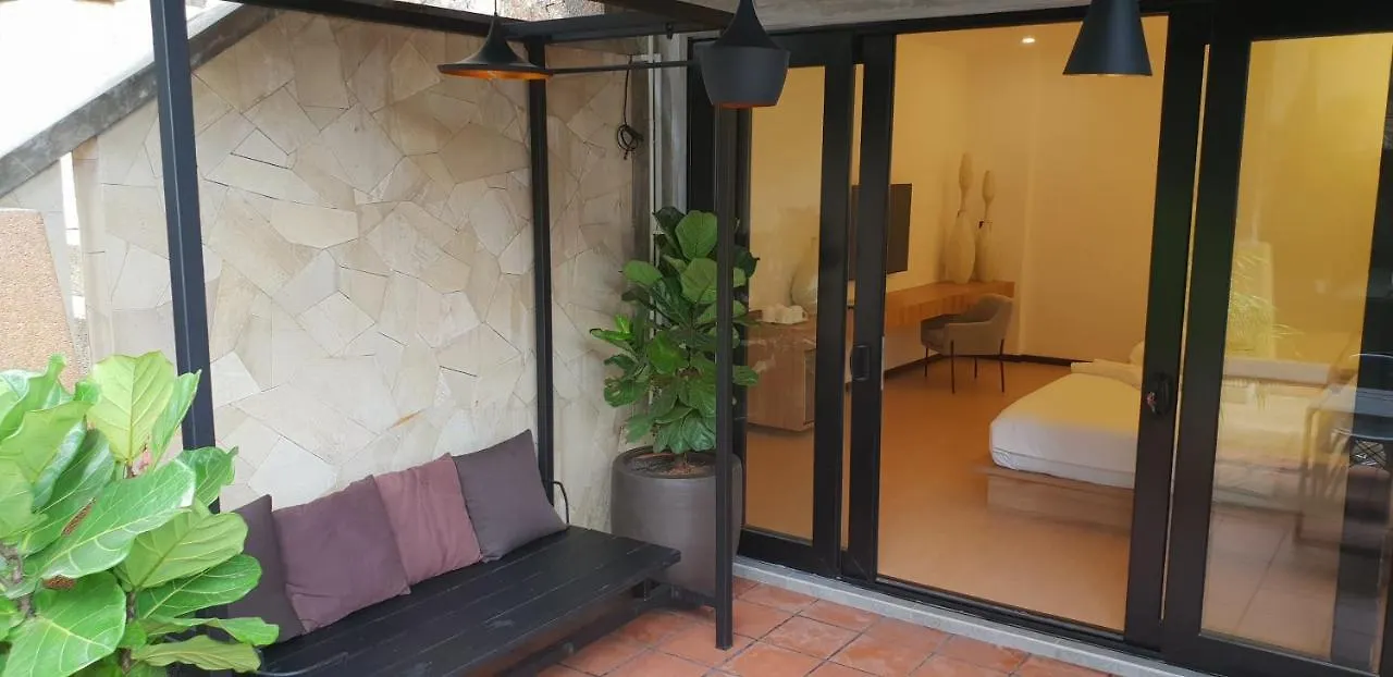 Lot 33 Boutique Hotel Pantai Cenang  3*, Pantai Cenang (Langkawi) Malaysia