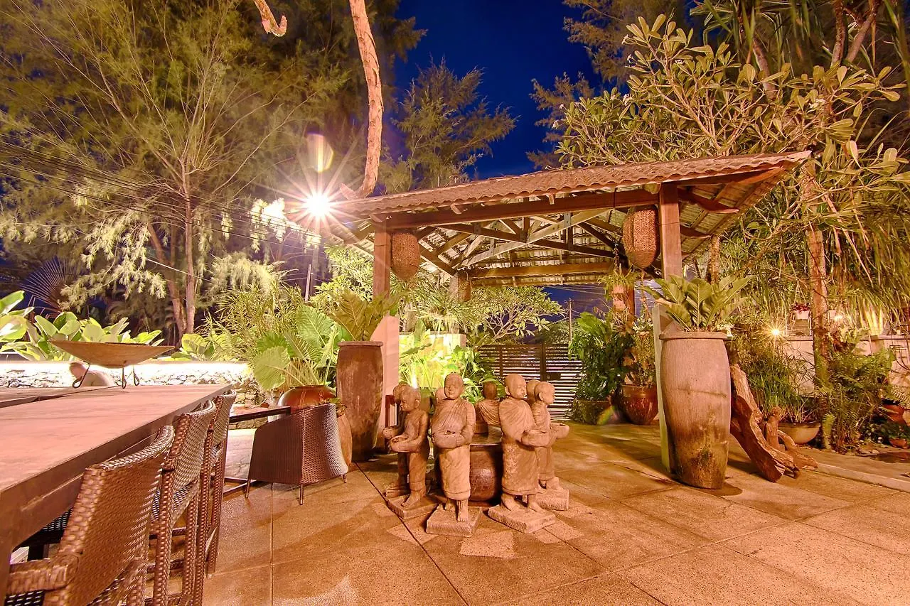 Lot 33 Boutique Hotel Pantai Cenang